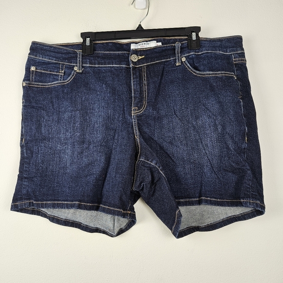 Torrid Denim Shorts Size 20 Dark Wash SKU 11268301 EUC - Picture 1 of 6